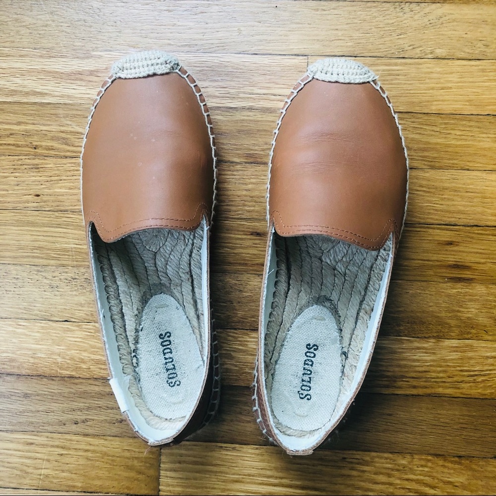Soludos Platform Leather Smoking Slippers in Tan